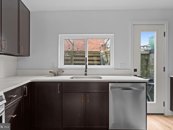 732 Salter Street, Philadelphia PA 19147