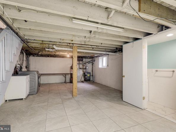 243 Rock Glen Road, Wynnewood PA 19096