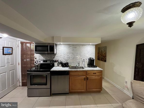 811 Massachusetts Avenue NE, Washington DC 20002