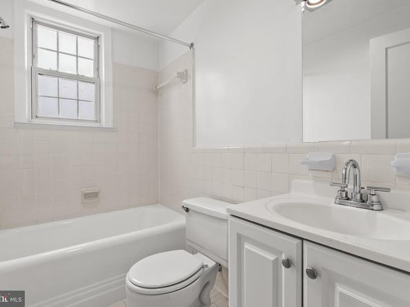4491 Macarthur Boulevard NW 303, Washington DC 20007