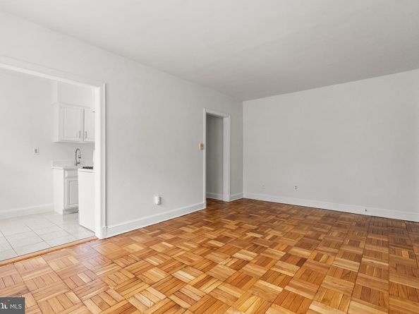 4491 Macarthur Boulevard NW 303, Washington DC 20007
