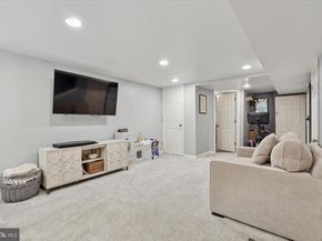 416 Hermit Street, Philadelphia PA 19128