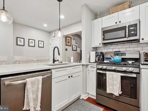416 Hermit Street, Philadelphia PA 19128
