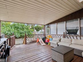 416 Hermit Street, Philadelphia PA 19128