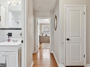 416 Hermit Street, Philadelphia PA 19128
