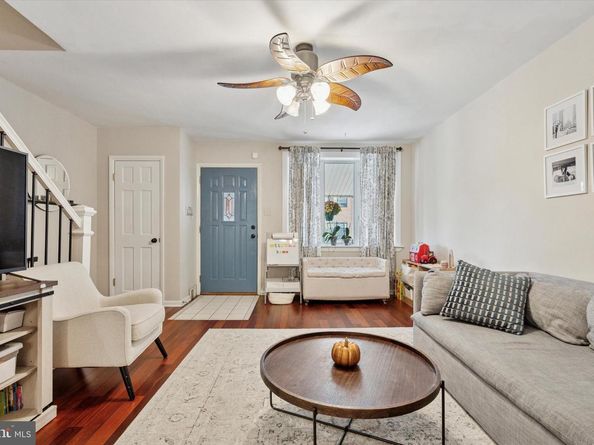 416 Hermit Street, Philadelphia PA 19128