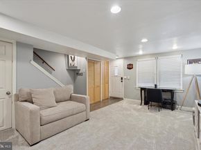 416 Hermit Street, Philadelphia PA 19128