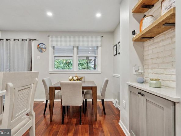 416 Hermit Street, Philadelphia PA 19128
