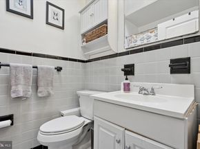 416 Hermit Street, Philadelphia PA 19128
