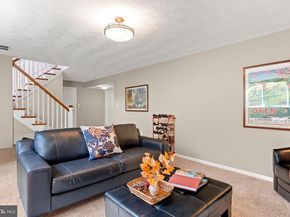 1336 N Ivanhoe Street N, Alexandria VA 22304