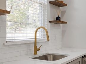 1424 N Dover Street, Philadelphia PA 19121