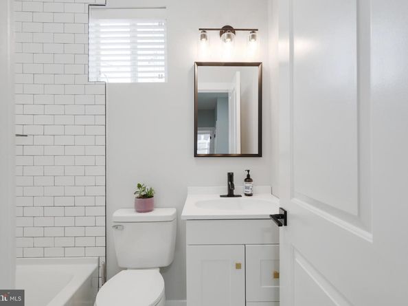 1424 N Dover Street, Philadelphia PA 19121