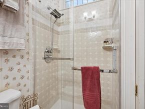 168 Gay Street, Philadelphia PA 19127