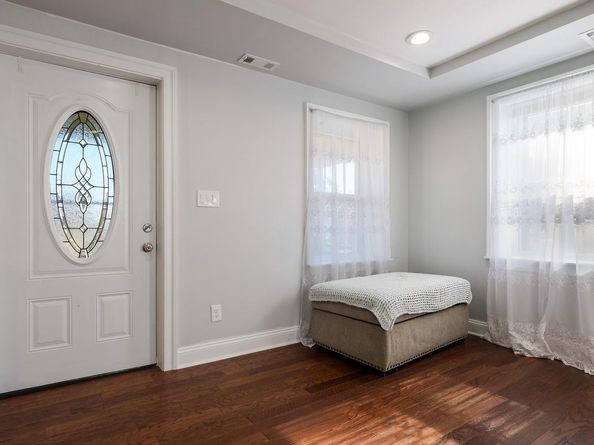 712 N York Road, Willow Grove PA 19090