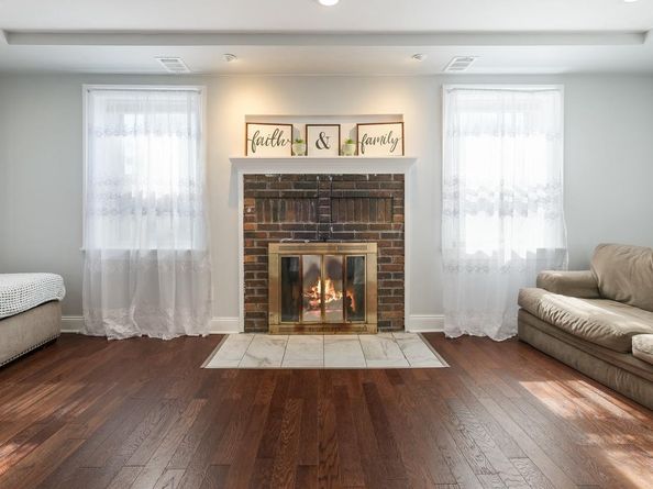 712 N York Road, Willow Grove PA 19090