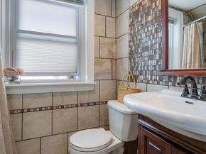 712 N York Road, Willow Grove PA 19090