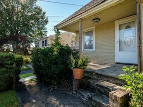 712 N York Road, Willow Grove PA 19090