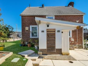 712 N York Road, Willow Grove PA 19090