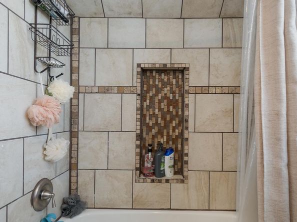 712 N York Road, Willow Grove PA 19090