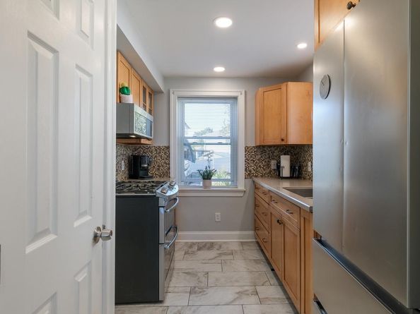 712 N York Road, Willow Grove PA 19090