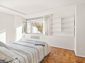 4200 Cathedral Avenue NW 812, Washington DC 20016