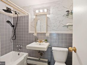 4200 Cathedral Avenue NW 812, Washington DC 20016