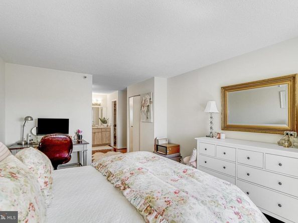 1600 N Oak Street 1521, Arlington VA 22209