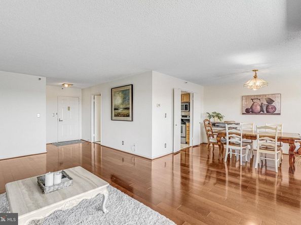 1600 N Oak Street 1521, Arlington VA 22209