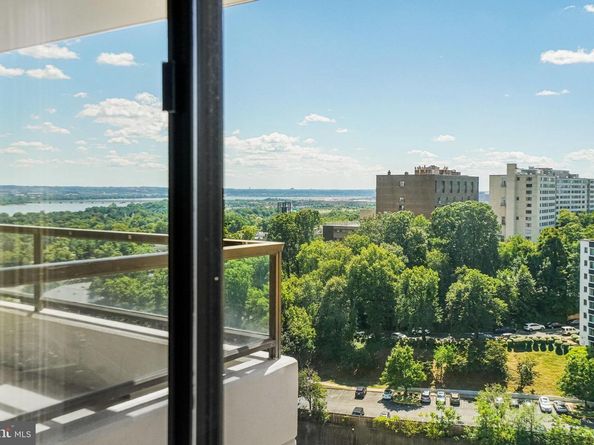 1600 N Oak Street 1521, Arlington VA 22209