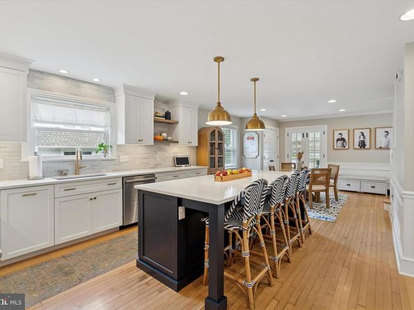 106 S Valley Road, Paoli PA 19301