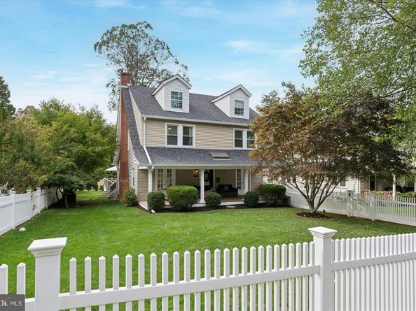 106 S Valley Road, Paoli PA 19301