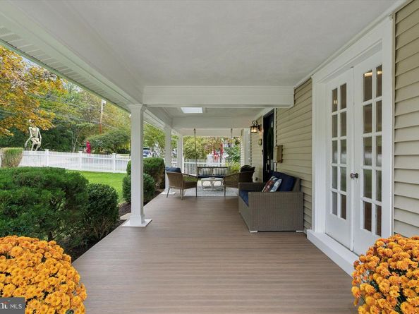106 S Valley Road, Paoli PA 19301