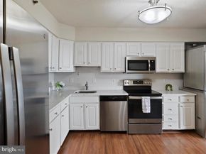 3713 S George Mason Drive 904W, Falls Church VA 22041