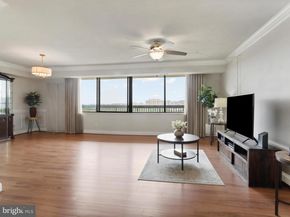 3713 S George Mason Drive 904W, Falls Church VA 22041