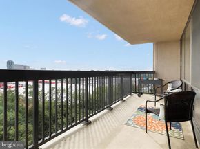 3713 S George Mason Drive 904W, Falls Church VA 22041