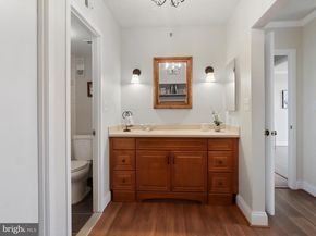 3713 S George Mason Drive 904W, Falls Church VA 22041