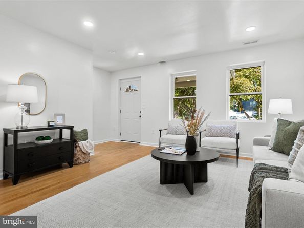 30 Farragut Place NW, Washington DC 20011
