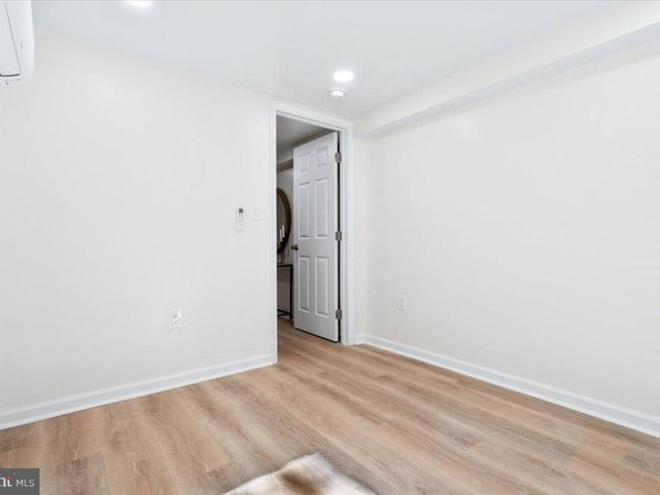30 Farragut Place NW, Washington DC 20011