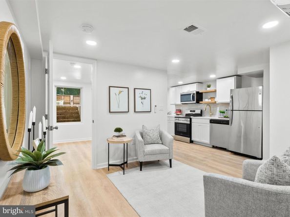 30 Farragut Place NW, Washington DC 20011