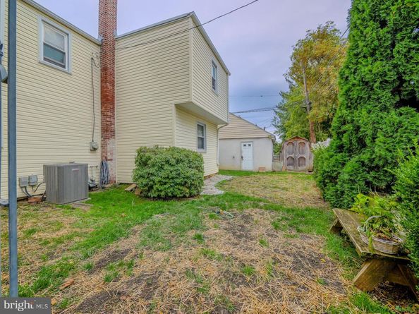 806 W Penn Pines Boulevard, Aldan PA 19018