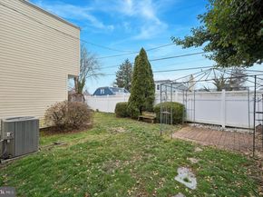 806 W Penn Pines Boulevard, Aldan PA 19018