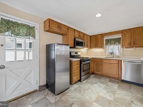 806 W Penn Pines Boulevard, Aldan PA 19018