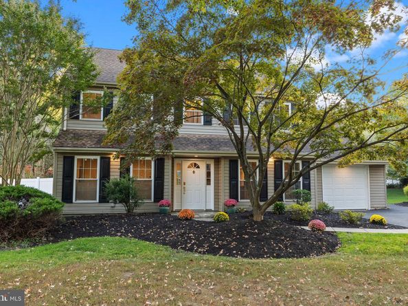 585 Colonial Drive, Horsham PA 19044