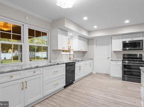 585 Colonial Drive, Horsham PA 19044