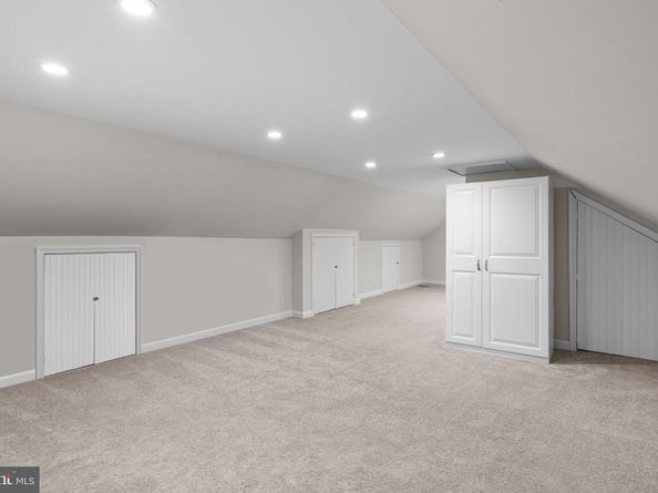 585 Colonial Drive, Horsham PA 19044