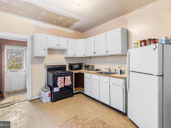 2017 E Pacific Street, Philadelphia PA 19134