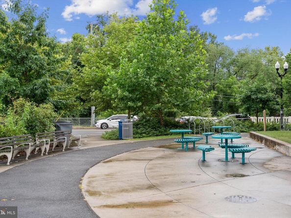 5300 Columbia Pike 315, Arlington VA 22204