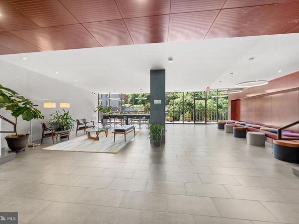 5300 Columbia Pike 315, Arlington VA 22204