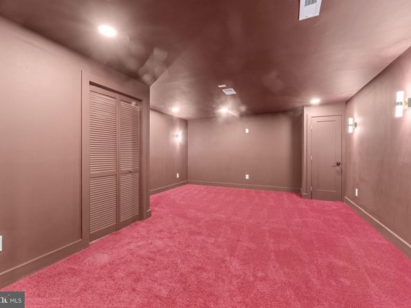 10333 Hickory Forest Drive, Oakton VA 22124