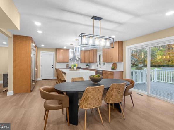 10333 Hickory Forest Drive, Oakton VA 22124